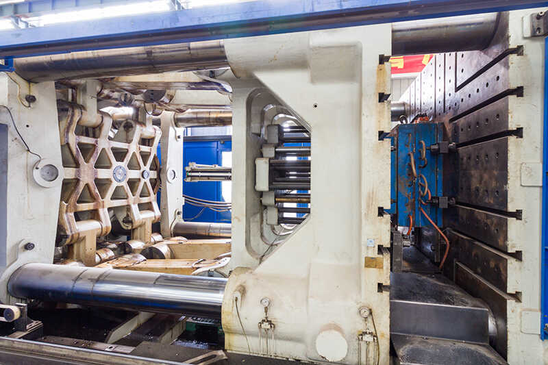 全自動(dòng)注塑機(jī)(圖2)