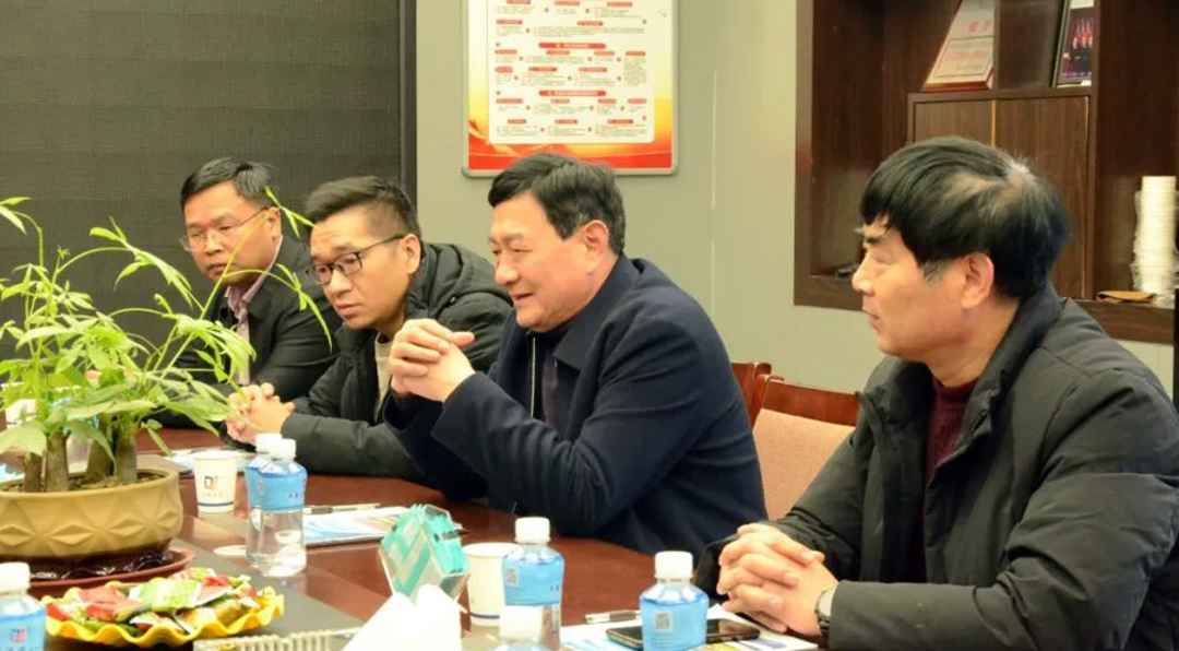 《人民日報》采訪組深入大張公司調(diào)研采訪(圖5)